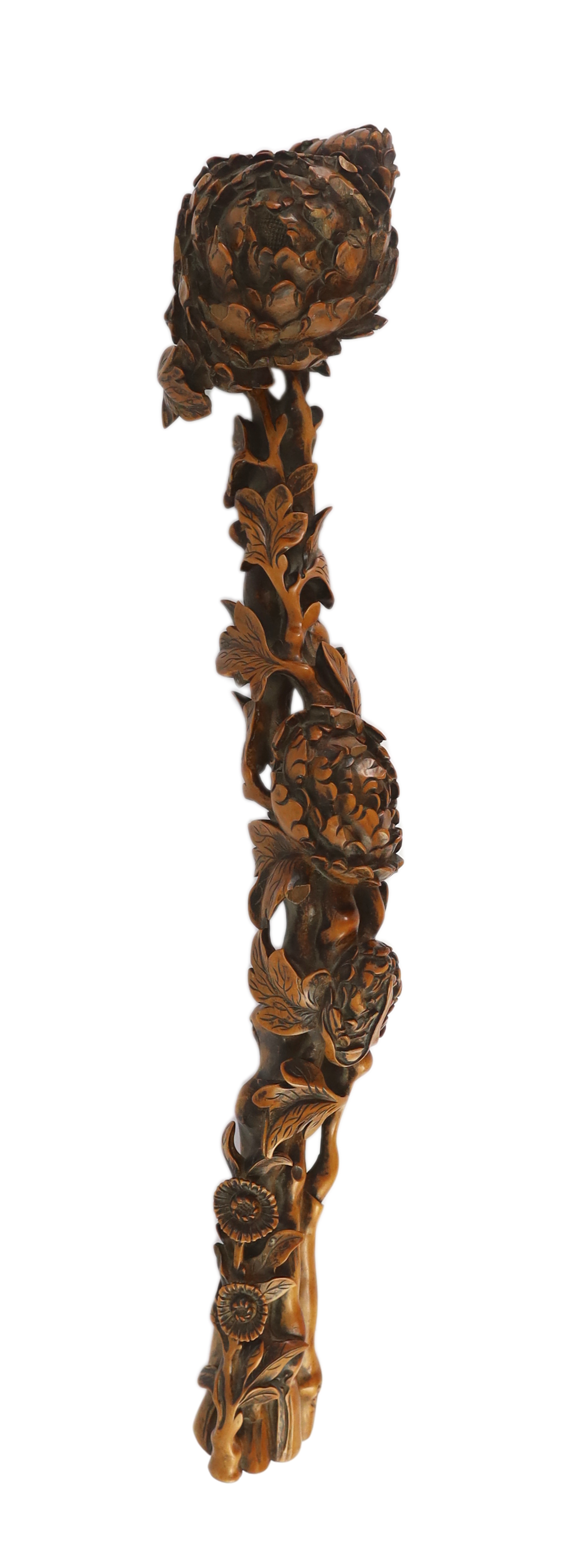 A Chinese boxwood ‘peony’ ruyi sceptre, 19th/20th century